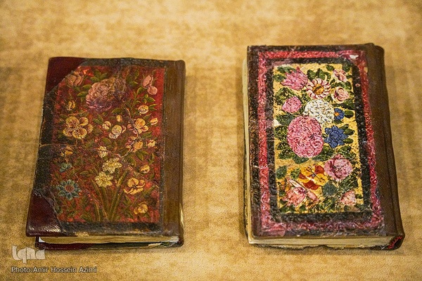 رونمایی از ۳۵ نسخه تفسیر خطی قرآن