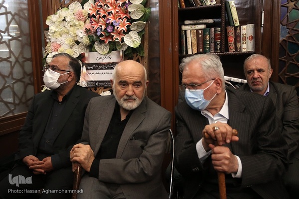 مراسم سومین روز درگذشت مرحوم عماد افروغ،  جامعه‌شناس و نماینده پیشین مجلس شورای اسلامی در مسجد امیر (ع)