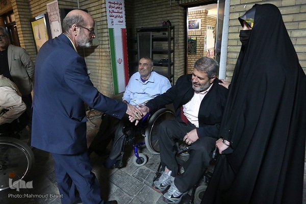 افطار جهادگران دانشگاهی با جانبازان آسایشگاه ثارالله