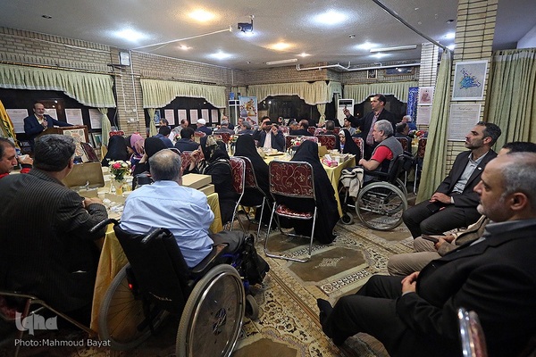 افطار جهادگران دانشگاهی با جانبازان آسایشگاه ثارالله