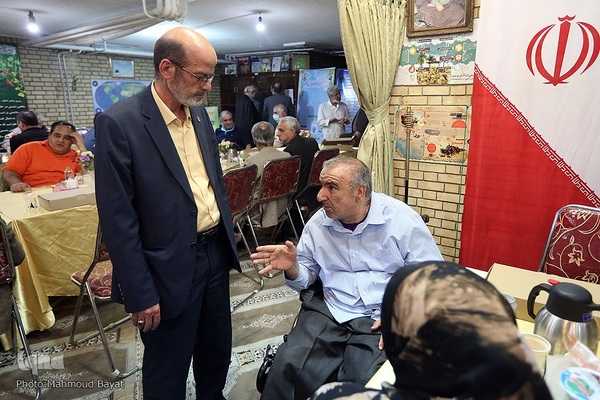 افطار جهادگران دانشگاهی با جانبازان آسایشگاه ثارالله