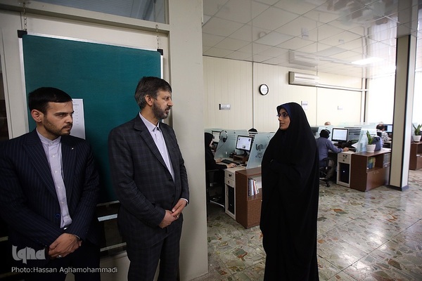بازدید اصغر باقرزاده، معاون پرورشی و فرهنگی وزارت آموزش و پرورش از تحریریه ایکنا