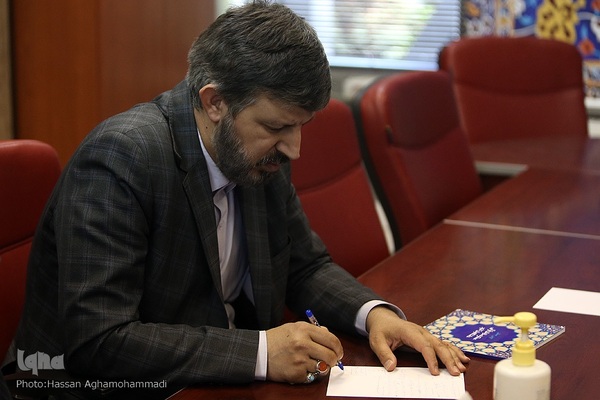  اصغر باقرزاده، معاون فرهنگی و پرورشی وزیر آموزش و پرورش 