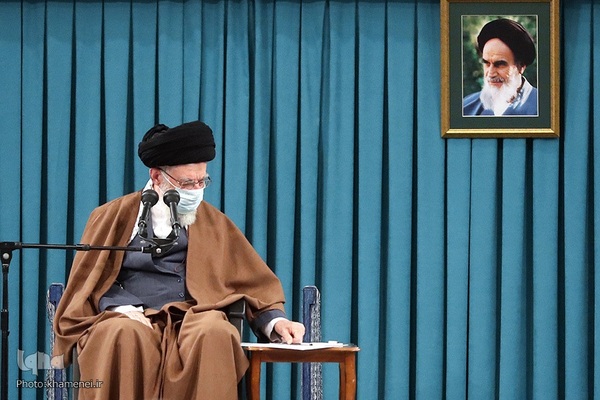 دیدار رمضانی جمعی از دانشجویان با رهبر معظم انقلاب