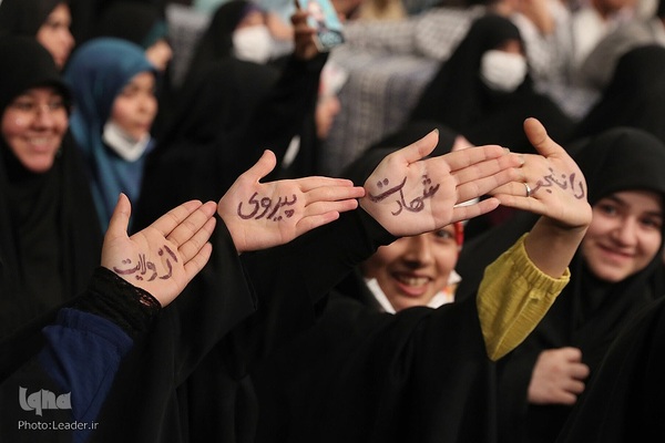 دیدار رمضانی جمعی از دانشجویان با رهبر معظم انقلاب