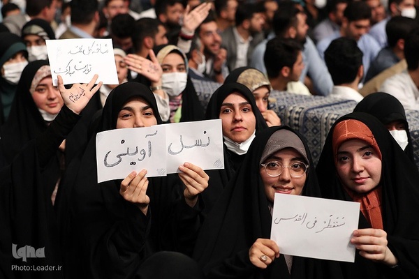 دیدار رمضانی جمعی از دانشجویان با رهبر معظم انقلاب