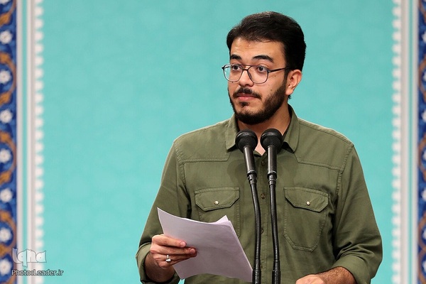 دیدار رمضانی جمعی از دانشجویان با رهبر معظم انقلاب