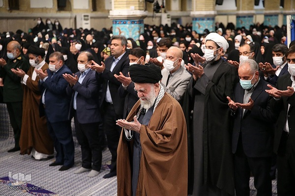 دیدار رمضانی جمعی از دانشجویان با رهبر معظم انقلاب