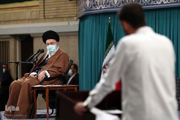 دیدار رمضانی جمعی از دانشجویان با رهبر معظم انقلاب