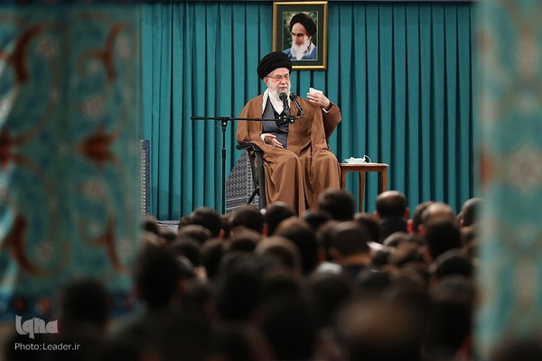 دیدار رمضانی جمعی از دانشجویان با رهبر معظم انقلاب