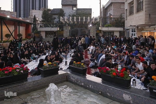 محفل دانشجویی انس باقرآن کریم در دانشگاه علم و فرهنگ