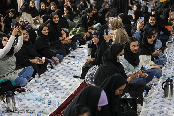 محفل دانشجویی انس باقرآن کریم در دانشگاه علم و فرهنگ