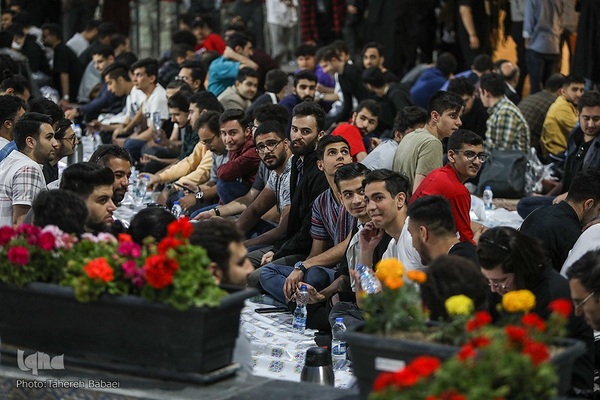 محفل دانشجویی انس باقرآن کریم در دانشگاه علم و فرهنگ