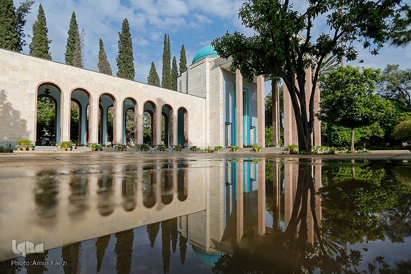 اول اردیبهشت روز سعدی شیرازی‎‎