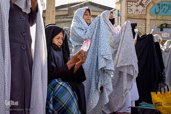 نماز عید سعید فطر در شهرکرد