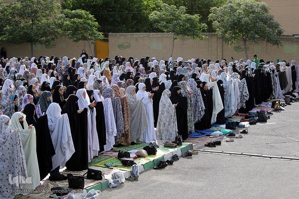 نماز عید سعید فطر در جوار حرم مطهر حضرت عبدالعظیم حسنی علیه‌السلام