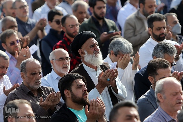 نماز عید سعید فطر در جوار حرم مطهر حضرت عبدالعظیم حسنی علیه‌السلام