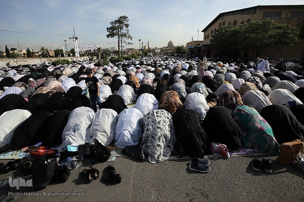 نماز عید سعید فطر در جوار حرم مطهر حضرت عبدالعظیم حسنی علیه‌السلام