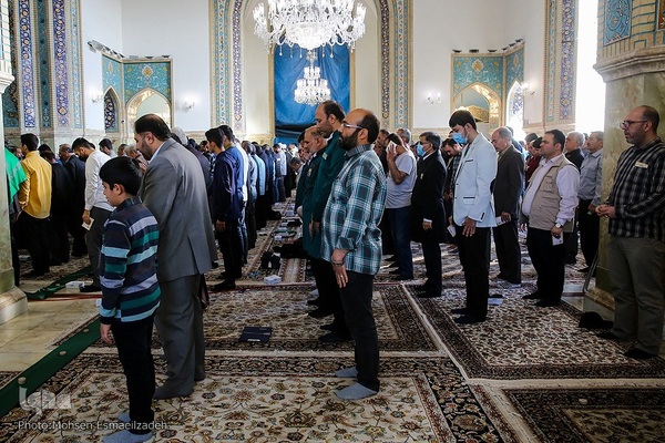 نماز عید سعید فطر در حرم مطهر رضوی