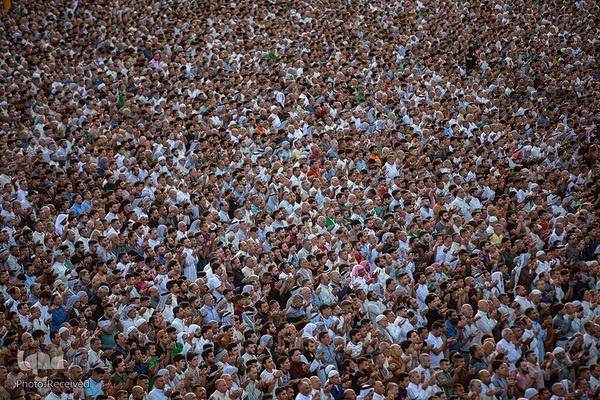 نماز عید فطر در بین‌الحرمین کربلای معلی