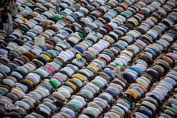 نماز عید فطر در بین‌الحرمین کربلای معلی