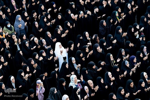 نماز عید فطر در بین‌الحرمین کربلای معلی