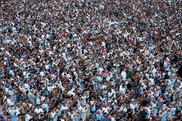 نماز عید فطر در بین‌الحرمین کربلای معلی
