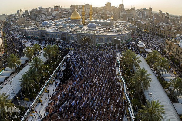 نماز عید فطر در بین‌الحرمین کربلای معلی