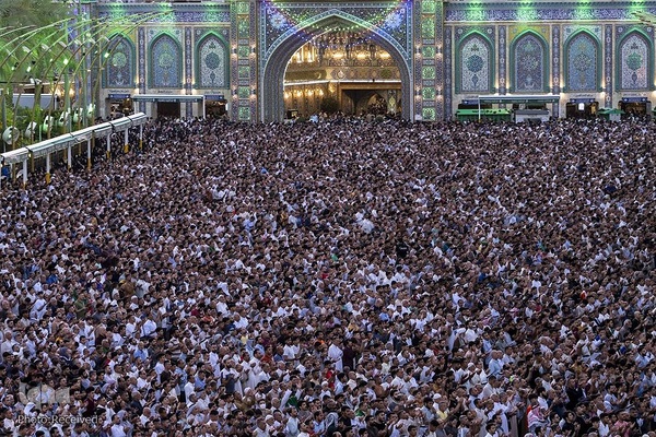 نماز عید فطر در بین‌الحرمین کربلای معلی