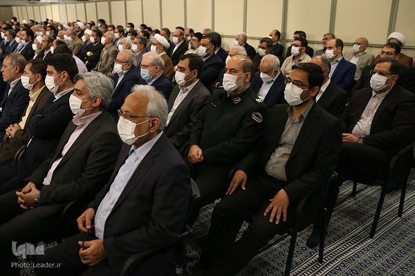 دیدار مسئولین و سفرای کشورهای اسلامی با رهبر انقلاب