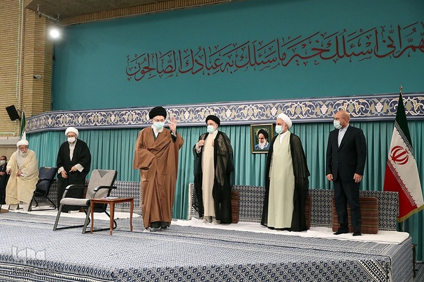 دیدار مسئولین و سفرای کشورهای اسلامی با رهبر انقلاب