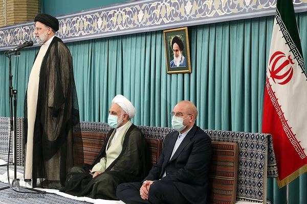 دیدار مسئولین و سفرای کشورهای اسلامی با رهبر انقلاب