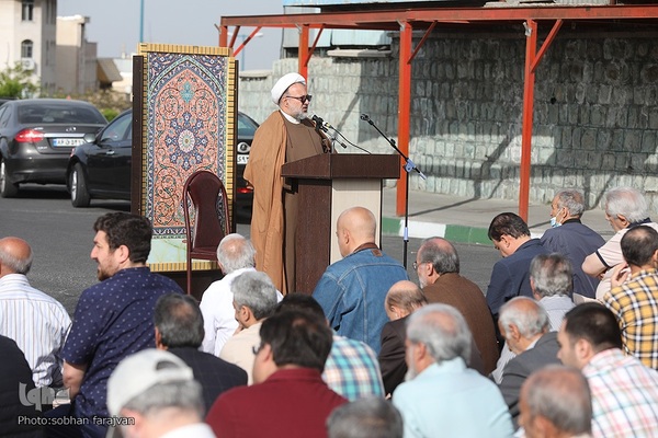 اقامه نماز عید فطر در محله بهرود