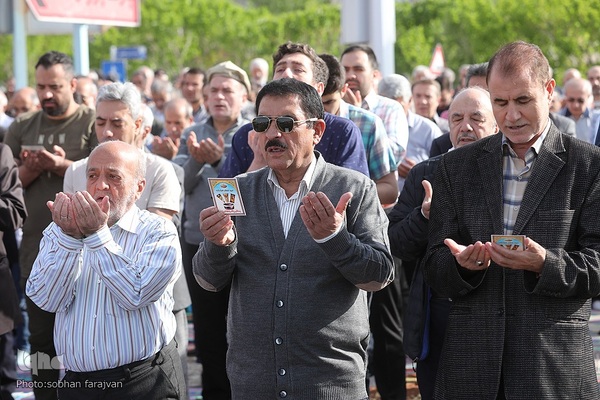 اقامه نماز عید فطر در محله بهرود