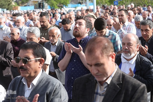 اقامه نماز عید فطر در محله بهرود