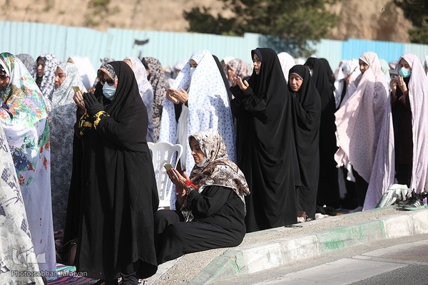 اقامه نماز عید فطر در محله بهرود
