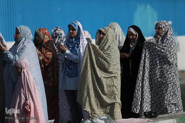 اقامه نماز عید فطر در محله بهرود