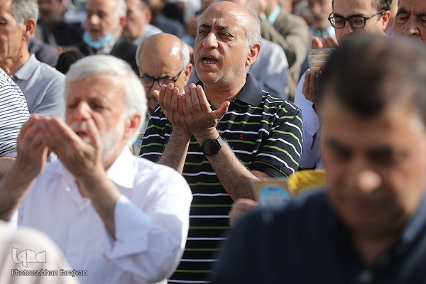 اقامه نماز عید فطر در محله بهرود