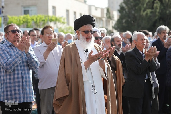 اقامه نماز عید فطر در محله بهرود