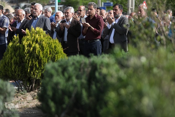 اقامه نماز عید فطر در محله بهرود