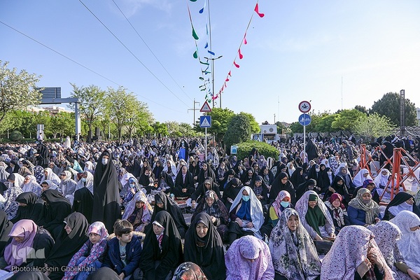 نماز عید سعید فطر در قزوین