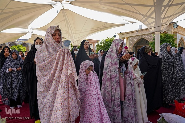 نماز عید سعید فطر در حرم حضرت شاهچراغ(ع) شیراز