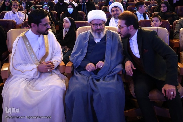 گردهمایی برنامه تلویزیونی محفل در مرکز همایش‌های بین المللی برج میلاد تهران