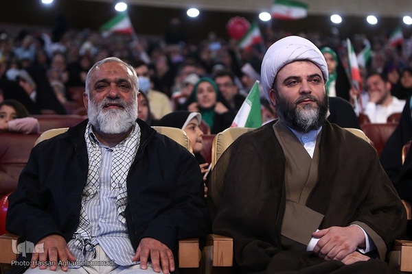 گردهمایی برنامه تلویزیونی محفل در مرکز همایش‌های بین المللی برج میلاد تهران