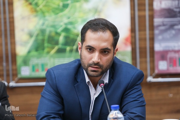 نشست هم اندیشی دهه کرامت