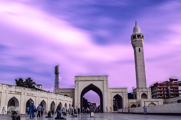 مسجد بیت‌المکرم در داکا، پایتخت بنگلادش