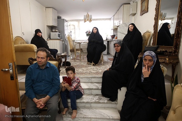 دیدار جمعی از نمایندگان جامعه قرآنی با خانواده شهید مرتضی نخست‌کار