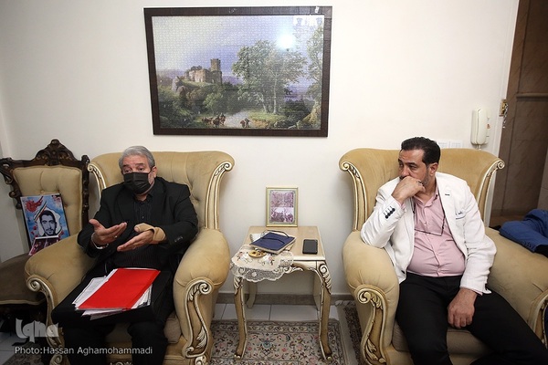 دیدار جمعی از نمایندگان جامعه قرآنی با خانواده شهید مرتضی نخست‌کار