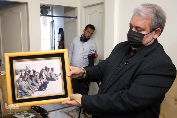 دیدار جمعی از نمایندگان جامعه قرآنی با خانواده شهید مرتضی نخست‌کار