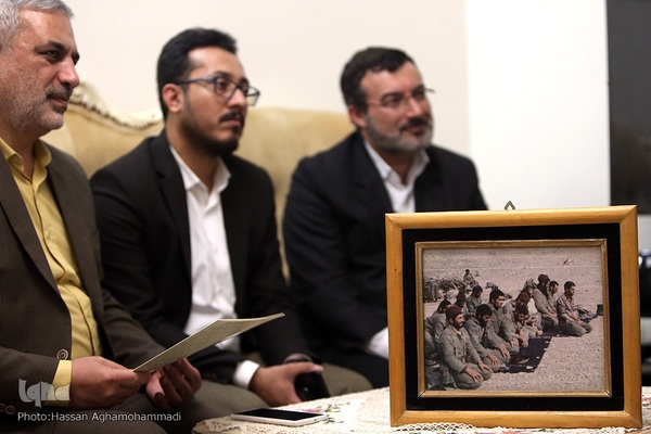 دیدار جمعی از نمایندگان جامعه قرآنی با خانواده شهید مرتضی نخست‌کار